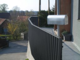 Aussengelaender lackiert-065
